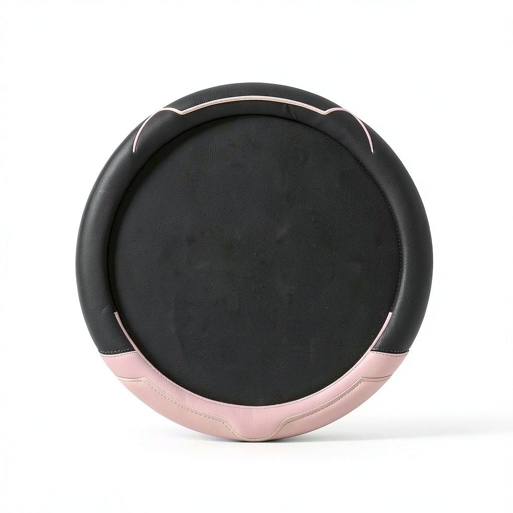 H-Quenby plush steering wheel cover installed on a Toyota Crown XVI steering wheel